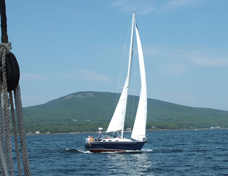 The Caliente enjoys a good day of sail.