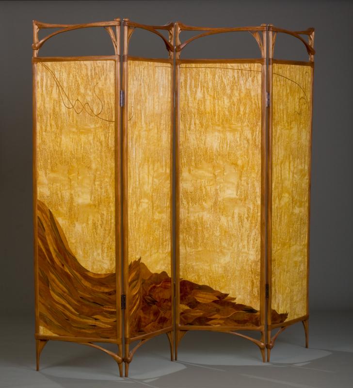 Privacy screen. (All photos in the small gallery courtesy Virginia Blanchard)