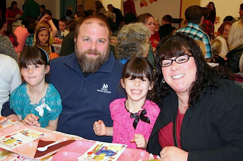 From left, the Davis Family, including first-grader Brooke Davis, Kevin Davis (dad), first-grader Chelsea Davis and Angie Davis (mom). (Courtesy Carla Myrick)