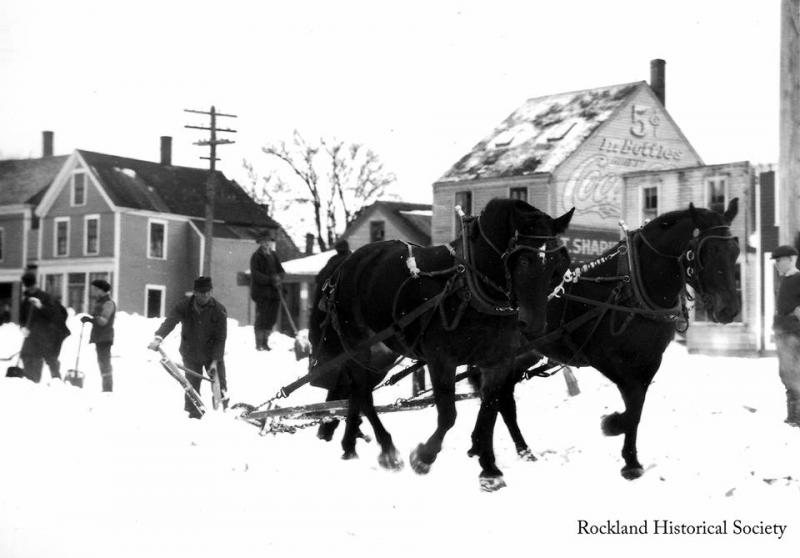 Clearing snow on Tillson Avenue c.1920. (Photo courtesy Rockland Historical Society)
