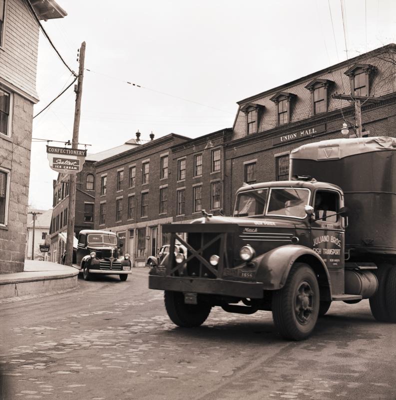 Rockport Village (Photo by Caroll Thayer Berry, courtesy Penobscot Marine Museum)