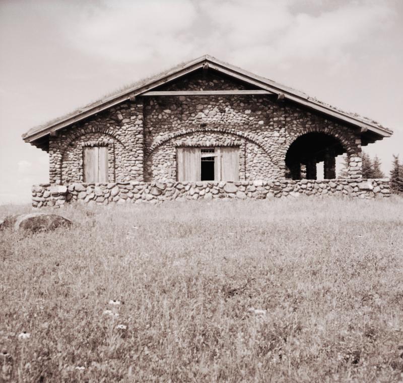 Beech Nut house on top of Beech Hill. (Photo by Carroll Thayer Berry)