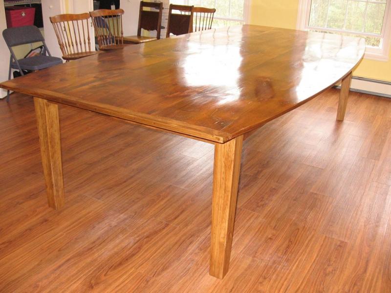 Gary Harriman’s signature harvest table. Made from 200-year-old barn board. (Photo courtesy Gary Harriman)