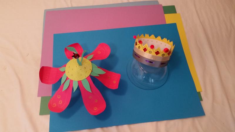 Come make a fancy hat or crown in honor of spirng this Saturday at the Lincolnville Library.
Photo by Julie Turkevich fancy hats