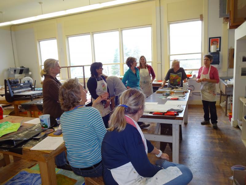 Abbie Read hosts the Paste Paper and Bookbinding Workshop at Waterfall Arts. (photo by Erica Thoms)