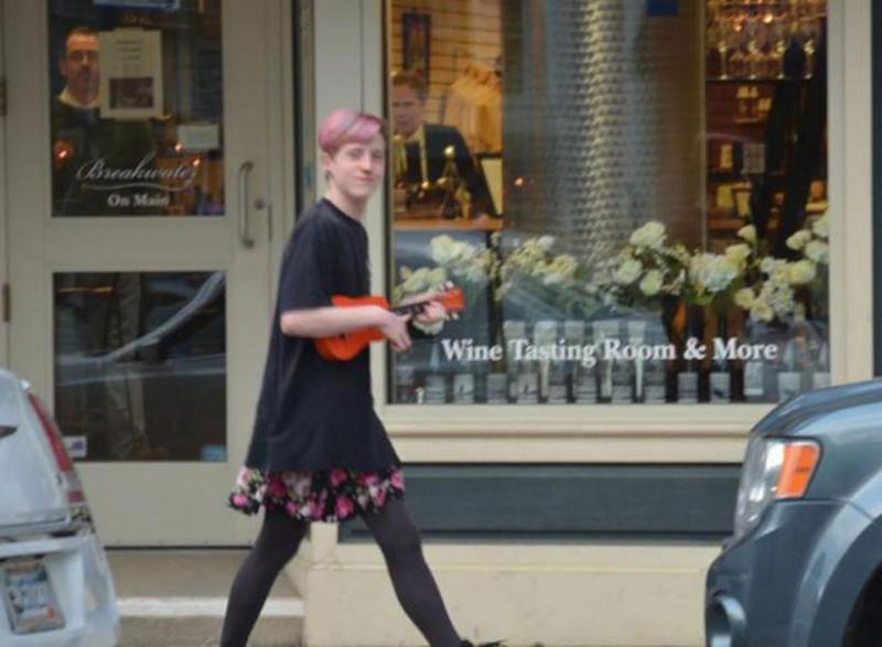 Friday kicks off the annual series of art walks in Rockland. (Photo by Lynda Clancy)