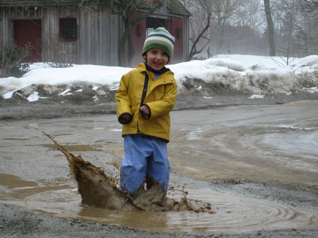 Dressing for every kind of weather, this Spindlewood student enjoys a good puddle.
Photo Courtesy Susan Silverio
spindlewood