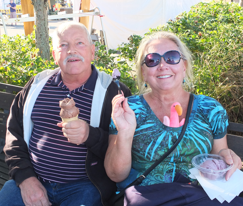Wayne Oliver and Lynda Carver from Greenberg, N.C.