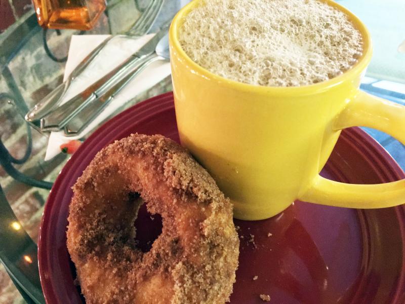 The spicy Mexican sugar on Cocinas’ fresh, hot donuts adds a whole new dimension to the donut. SUZI THAYER/Boothbay Register