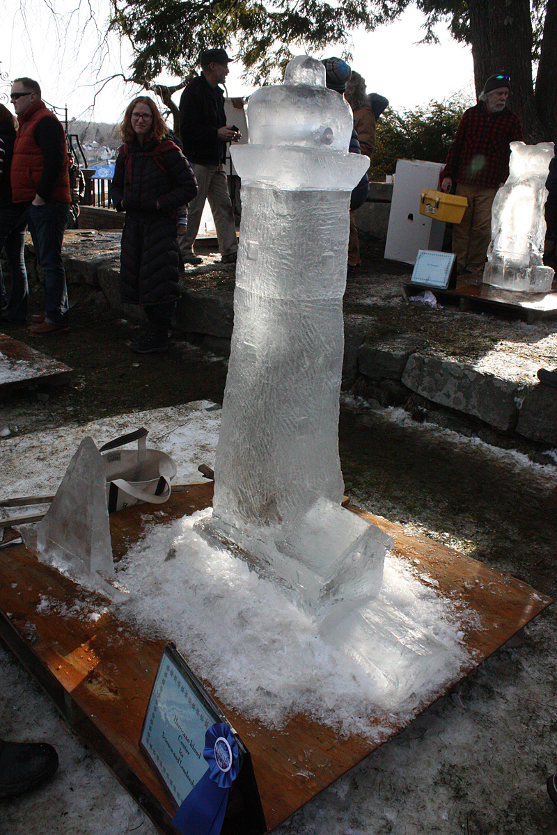 2016 Ice sculpture 2