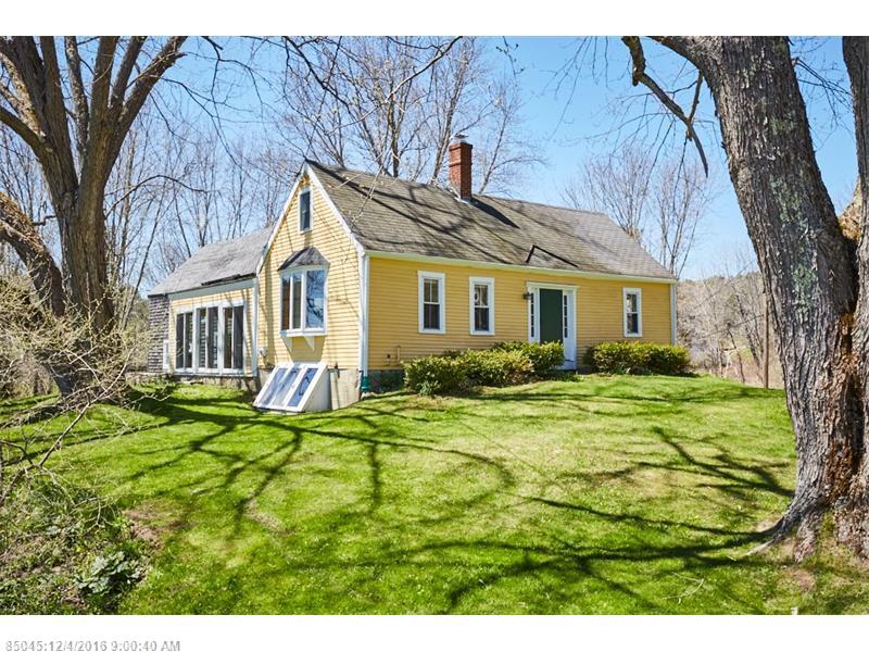 An exceptional 1790 historic home with modern comfort & features. Historic Village of Head Tide. Picturesque water frontage on Sheepscot River. Barn features master suite or use as private guest quarters. 83 Head Tide Rd, Alna 83 Head Tide Rd, Alna, Maine Newcastle Realty