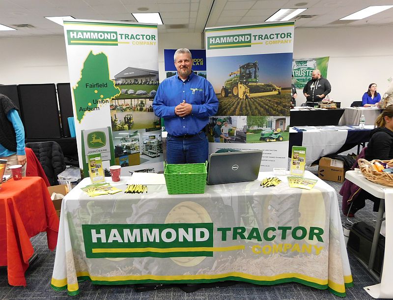 Hammond Tractor (photo by Erica Thoms)