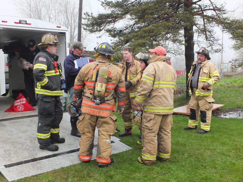 Live fire training day in South Thomaston. (Photo by Sarah Thompson)
