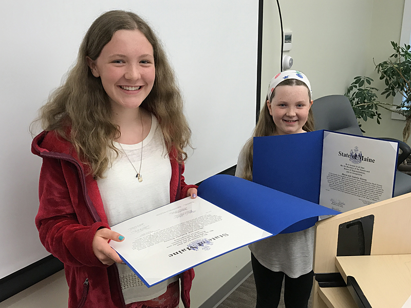 Isabella and Maren Kinney. (Photo by Holly S. Edwards)