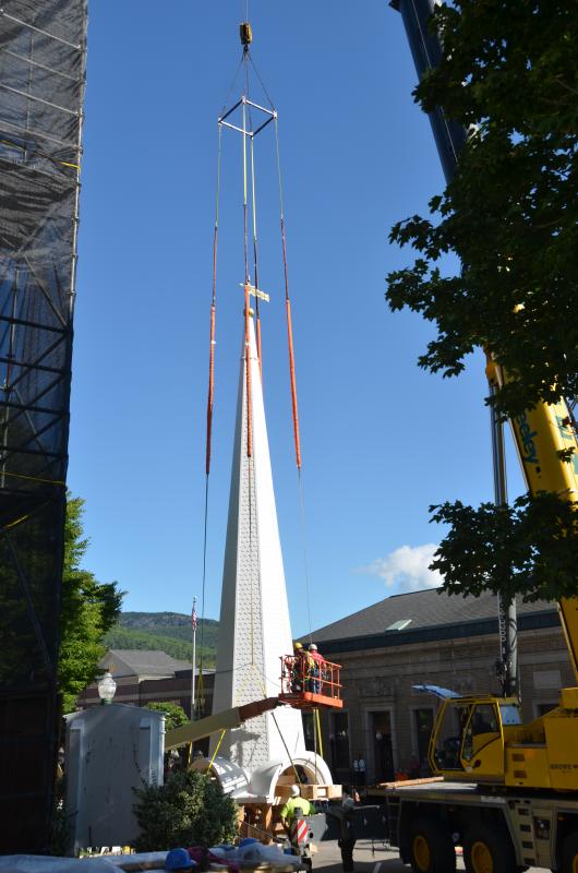 The steeple as it sat on Chestnut Street, waiting to be hoisted. (Photo by Lynda Clancy)