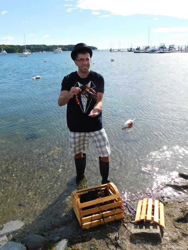 David Brassbridge poses with Passy Pete. (photo by Erica Thoms)