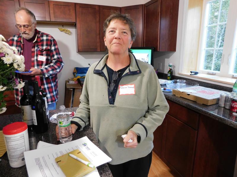 Leslie Thomas enjoys the event’s reception. (photo by Erica Thoms)