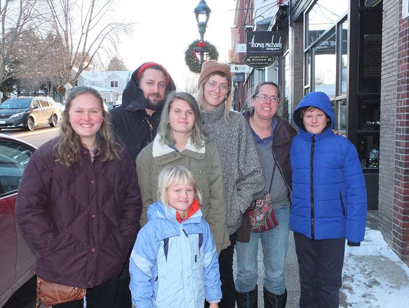 Johanna, Ellie and Emma Parker, Michael and Erica Myers Sarah and Nathan Parker. Michael and Sarah are from Tuscan Arizona, Michael said the temperature was around 80 degrees when they left. Lots of layers and long underwear is the secret to staying warm.