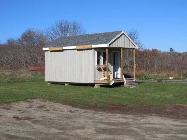The one Tiny Haven at the Hospitality House campus on Old County Road in Rockport, built in Spring 2017. (Photo by Kay Stephens)