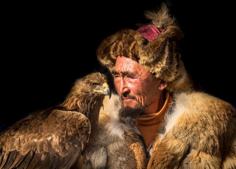 The MPS Committee selected “Eagle Hunter” by East Boothbay photographer Steve Demeranville as its choice for the 2019 MPS booklet. Courtesy of MPS Steve Demeranville