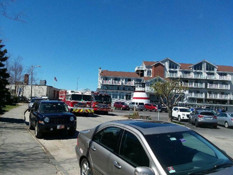 Firefighters are positioning at the Trade Winds Inn in Rockland on the report of smoke inside. (Photo by Sarah Thompson)
