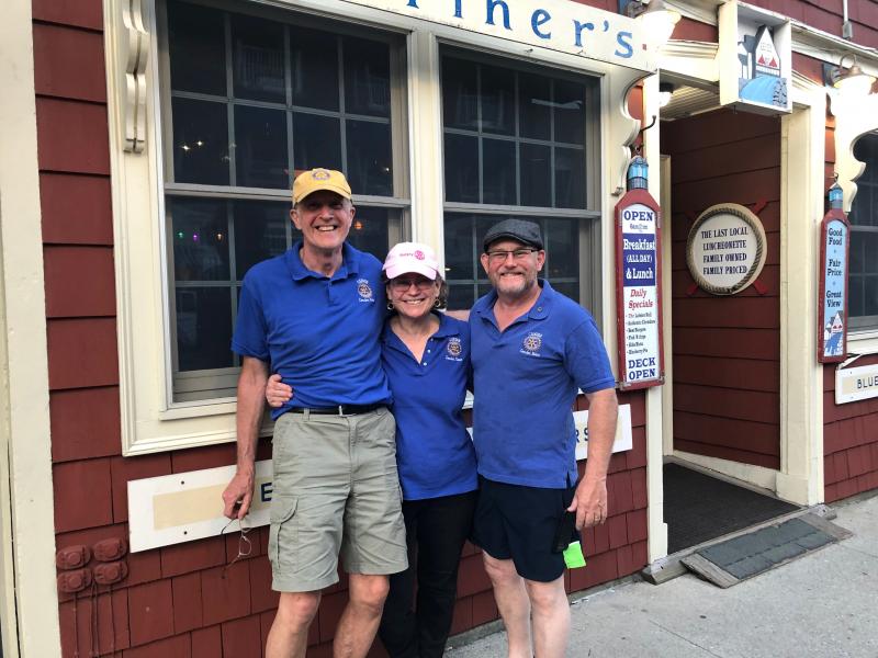 Camden Rotary organized the day, with all its festivities; its fearless leaders: Graham Phaup, Joan Phaup and Leni Gronros. (Photo by Lynda Clancy)