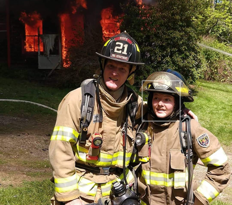 Theresa Withee runs in honor of her firefighter husband and daughter, Charles Weidman and Farin. (Photo courtesy Theresa Withee)