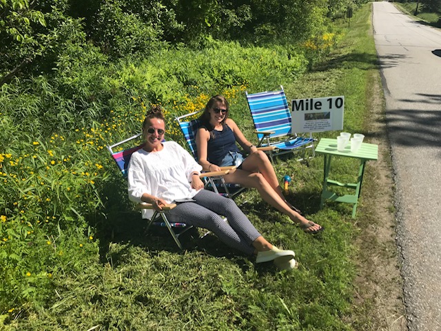 A couple of Abigail’s surprise half-marathon supporters. (Courtesy Christine Nathan)