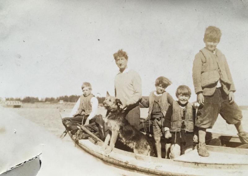Eventual-Governor Charles Wilbert Snow and the boys, 1932. Original Spruce Head Bridge is on the left. (Photo courtesy Jacob Snow)
