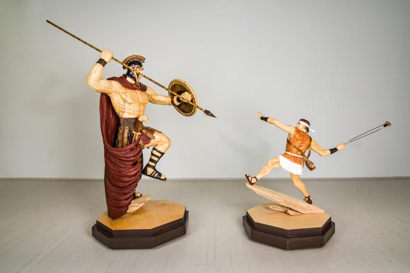 A photo of the David and Goliath sculptures created by Rockport artist Jon Moro. (Photo by Ni Rong)