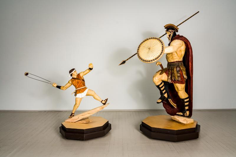 A photo of the David and Goliath sculptures created by Rockport artist Jon Moro. (Photo courtesy Ni Rong)