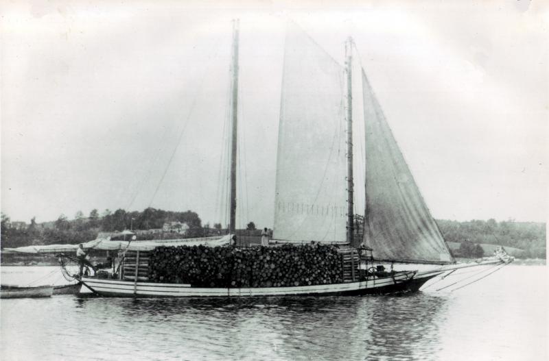 The Stephen Taber loaded with cordwood. (Photo courtesy Schooner Stephen Taber)