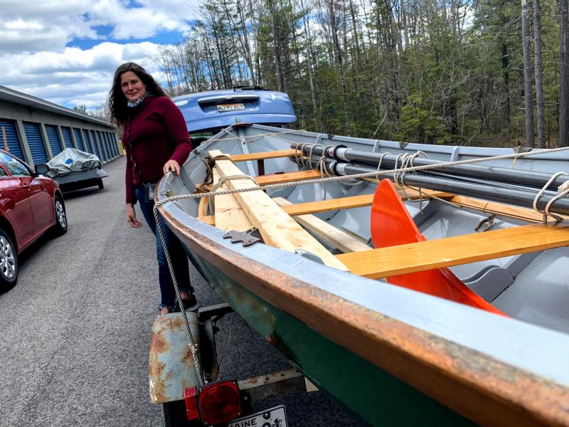 Nicolle Littrell bringing her boat home. (Photo by Leo Horchler)