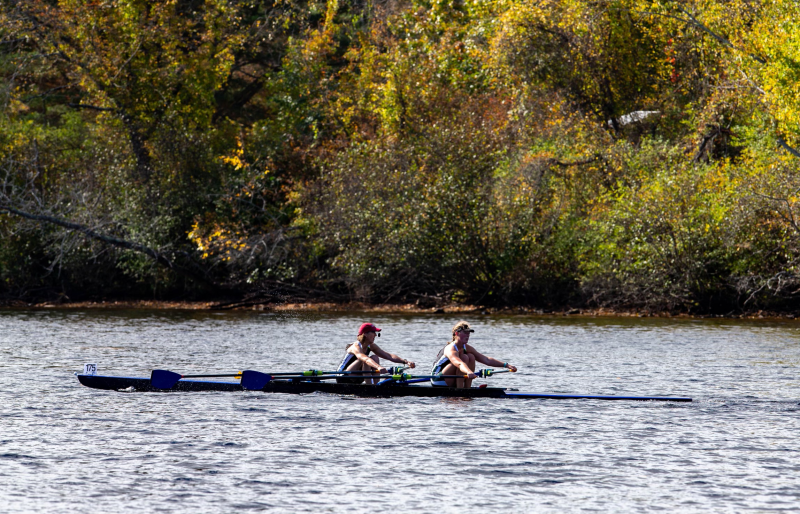 The master’s 2x racing to the finish.