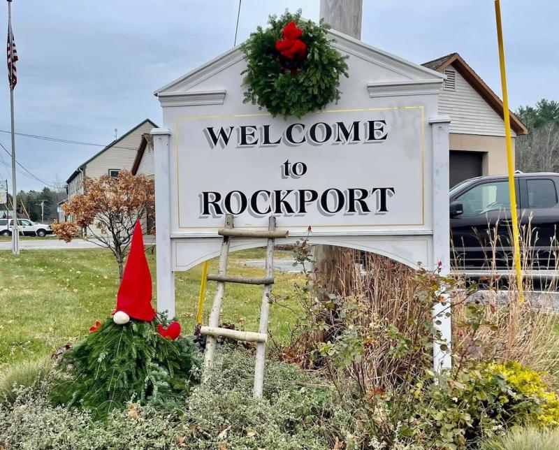 The Rockport sign located at Routes 90 and 17. (Photo courtesy Rockport Garden Club)