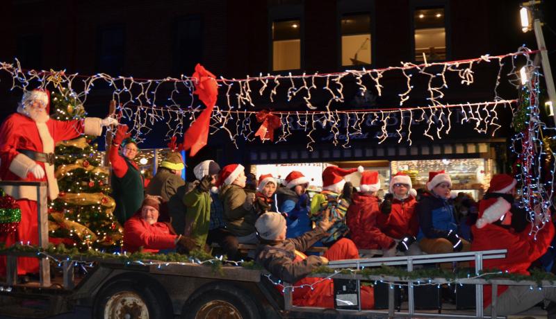 Camden Christmas By The Sea 2022 Parade Route Joy And High Spirits Fill Camden With Start Of Holiday Season | Penbay Pilot