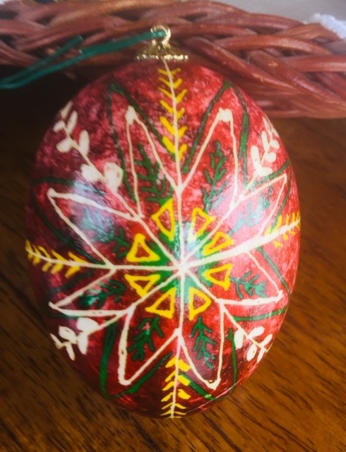 Alina Blakesley design. Eight-pointed star/Christ, rebirth; pine needles/eternal life; and wheat/ grain symbols for good harvest. Courtesy of Alina Blakesley