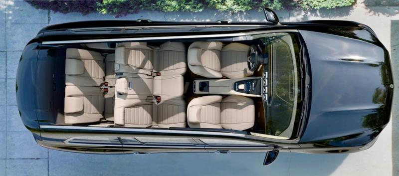 There’s plenty of space in the redesigned GLS. This layout shows seats for seven people; our vehicle, with the optional captain’s chairs in row two, holds six. Even row three, which stows away at the touch of a button, accommodates adults. The electric sunroof is big, but not this big. GLS450 overhead