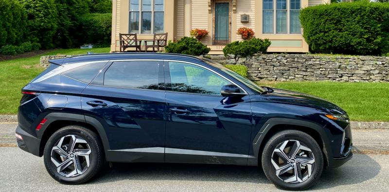 Hyundai’s clean-sheet re-style for 2022 transformed the Tucson into a looker. Hushed silence and impeccable behavior make the plug-in hybrid version feel like a luxury car.