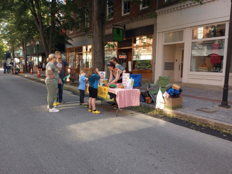 A little craft time. (Photo by Sarah Thompson)