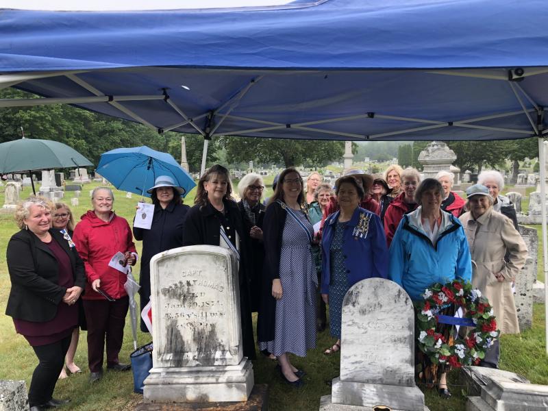 MSODAR members at the grave of Eliza Perry Thomas, a real daughter of the American Revolution. (L-R): Beth Harlow, Mary Kay Felton, Barbara Belknap, Audrey Miller, Bether Clark Urban, Susan Freeman, Elizabeth Calhoun State Regent, Sonja Sleeper, Sandi Caron, Joanne Richards Chapter Regent, Anne Maurais, CIndy Wallace, Saly Ann WIlliamson, Beborah Nowers, Helen Shaw, CIndy Rocknak, Mary Gammon and Alethe Donaldson. (Photo courtesy Lady Knox Chapter, Daughters of the American Revolution)