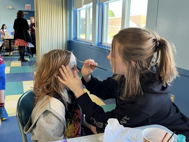 Face painting. (Photo courtesy Brenda Thomas)