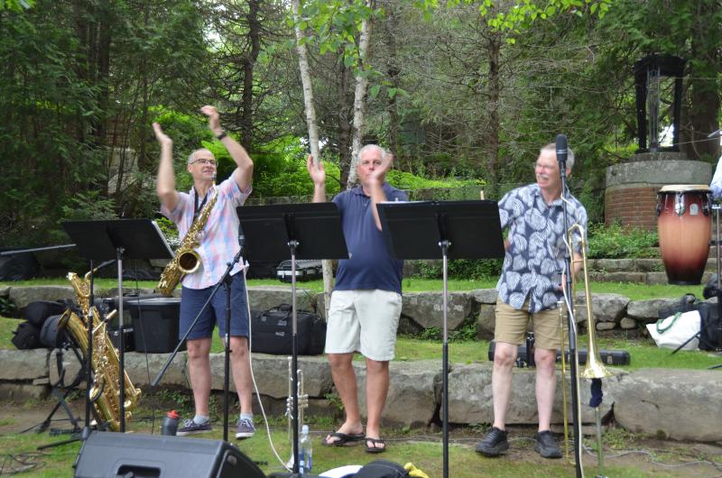 The Right Track Band. (Photo by Lynda Clancy)