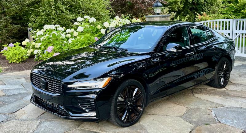 No one who eyed the Ultimate Black S60 Recharge sedan identified it as a Volvo—even the badges are black. It’s likely that no one who loses to it in a stoplight drag race will believe it was a Volvo either.