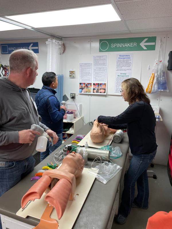 How to assist a patient who needs oxygen. (Photo courtesy Christine Nathan)