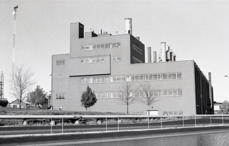 Mason Station on Birch Point, Wiscasset was built by Central Maine Power Co. in the 1940s initially as a coal-fired electrical generating station. Later the plant was converted to burn oil. This picture from the entrance road was taken in the late 1970s. PHIL DI VECE photo