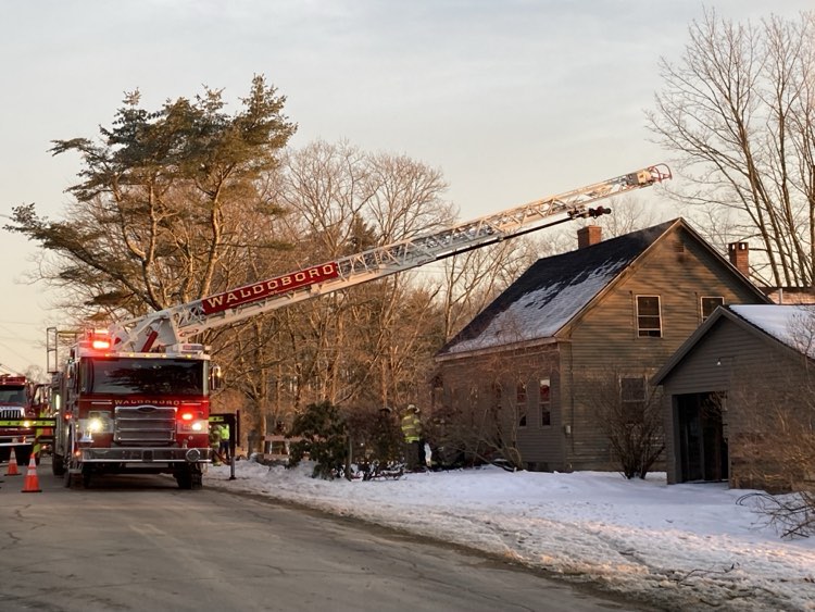 Waldoboro’s ladder truck stands at the ready. (Photo by Kevin Curry)