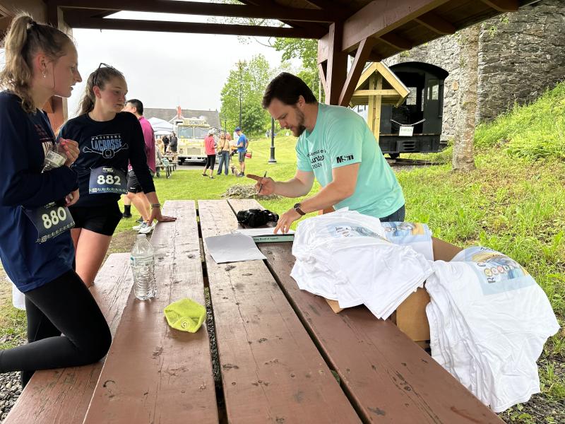 Free T-shirts. (Photo courtesy Rockport Public Library)