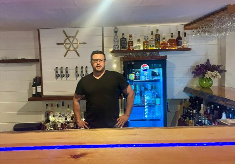 Joe McLaughlin holds down the bar. (Photo by Ed O’Brien)