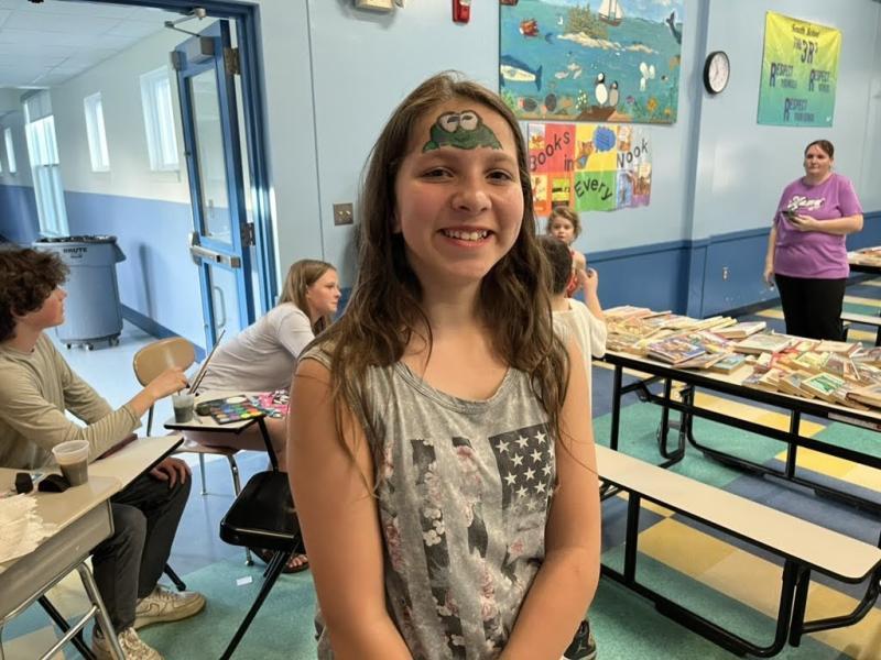 Face painting. (Photo courtesy Brenda Thomas)